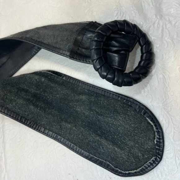 Vintage Handmade Black Leather Wide Belt 35" - Picture 6 of 11